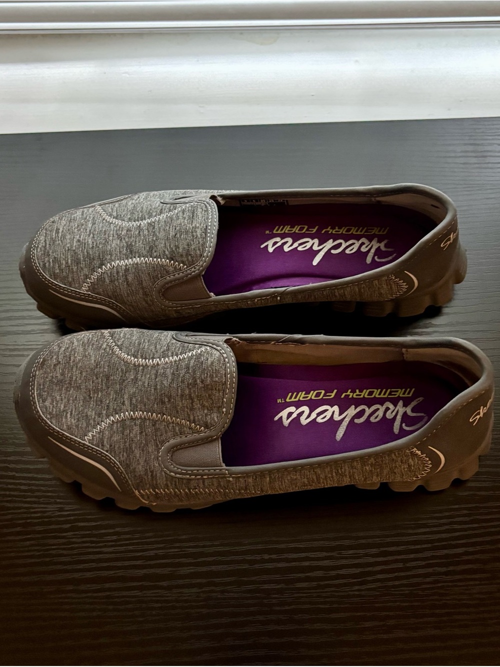 Skechers Women's Gray Slip-On Memory Foam Sneaker with Purple Insole Used Size 9 - Picture 10 of 16